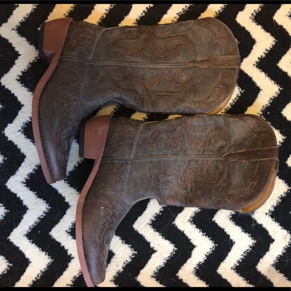 Women’s roper boots